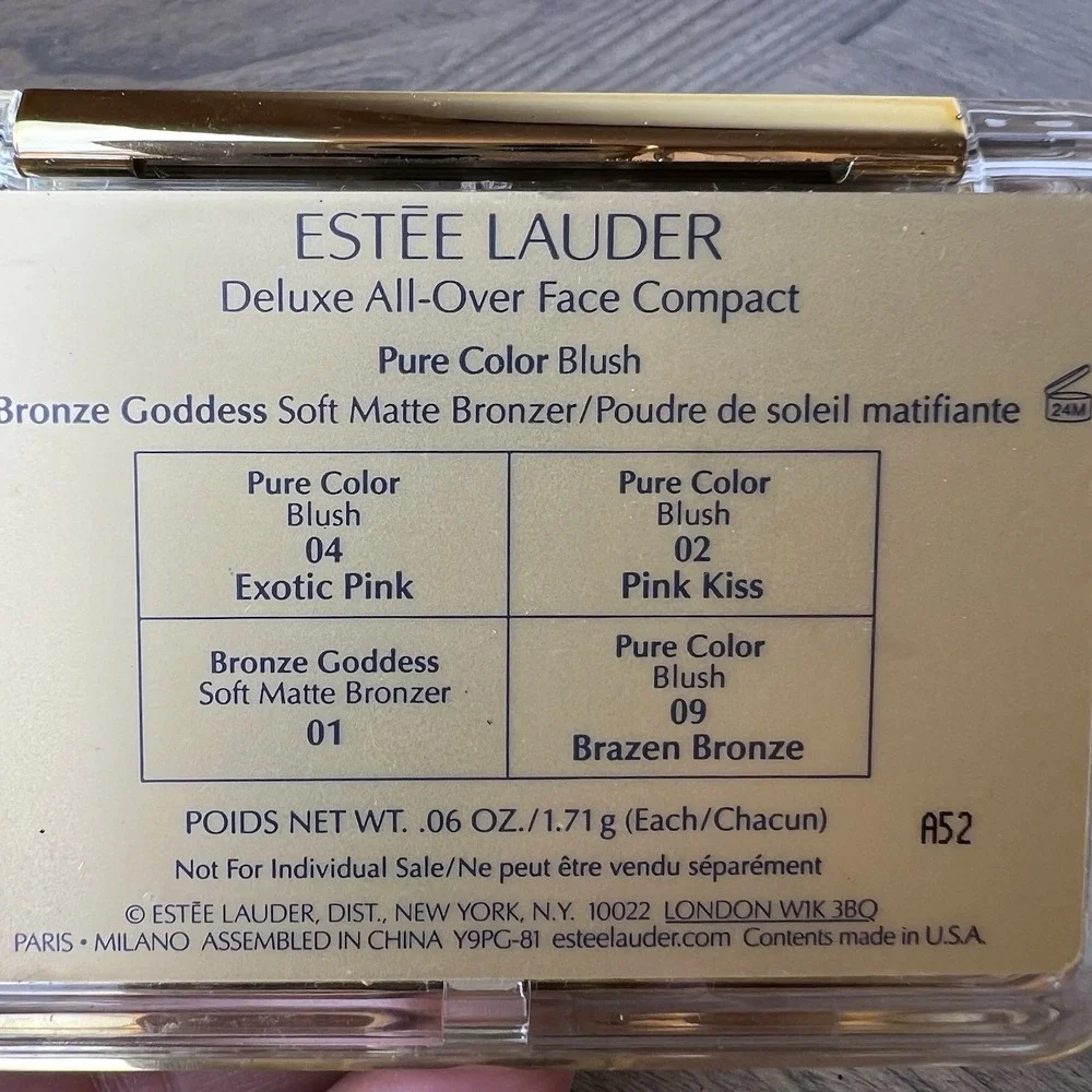 Estee Lauder Deluxe All Over Face Compact Blush Pink Bronze Goddess Bronzer
